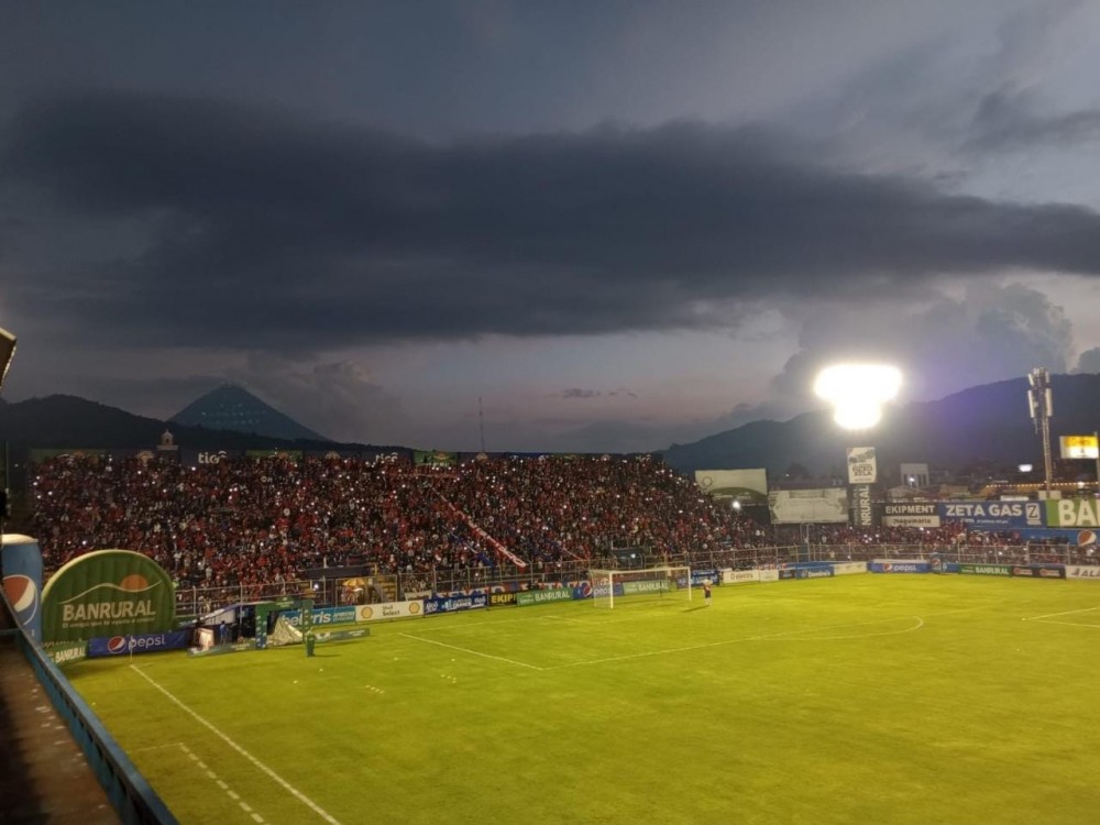 70 días después vuelve el futbol al estadio Mario Camposeco Xelajú