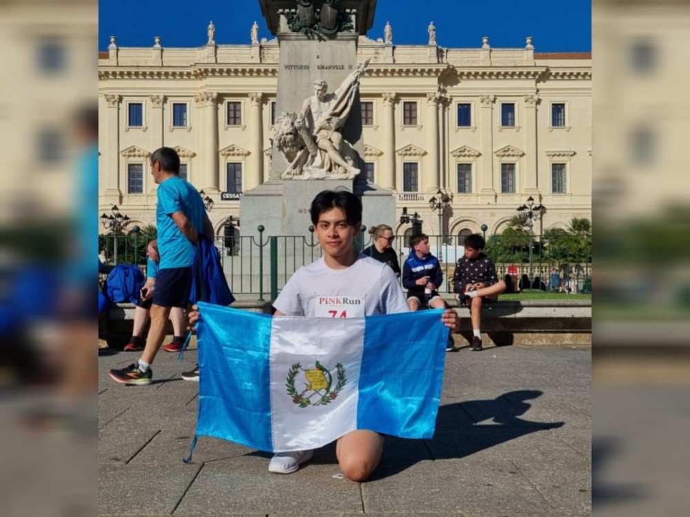Atleta y estudiante huehueteco destaca en competencia internacional