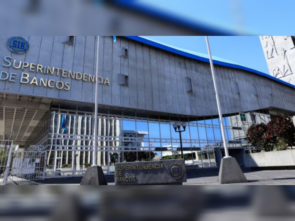 Autorizan cierre de bancos el 1 de mayo 