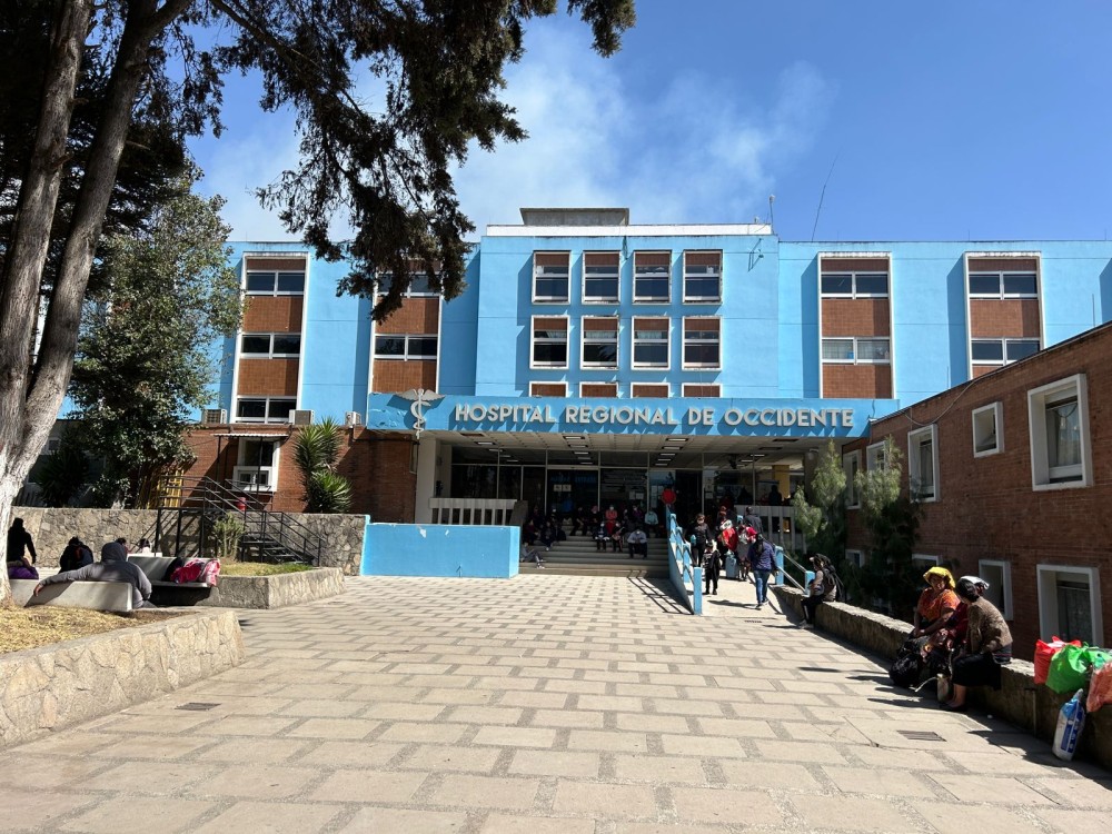 Buscan agilizar la construcción de un nuevo hospital en Xela y de un área para la atención materno-infantil