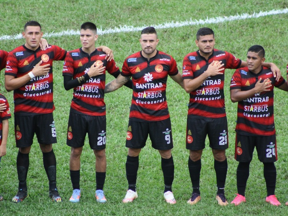 Coatepeque FC se hace fuerte de local