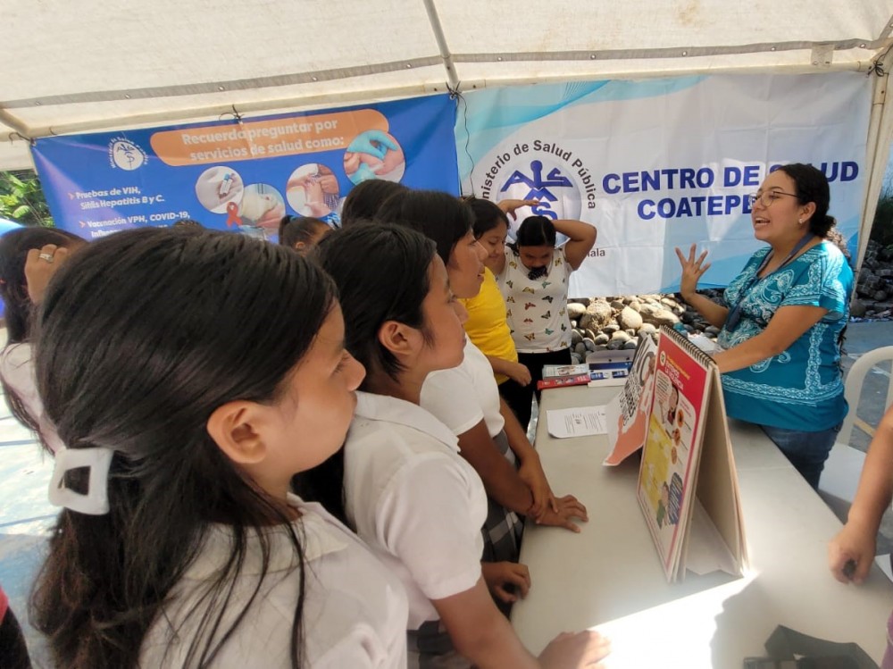Conmemoran el Día de la Erradicación de la Violencia contra la Mujer en Coatepeque