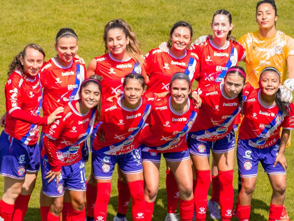 Cuatro jugadoras chivas en primera convocatoria de selección mayor