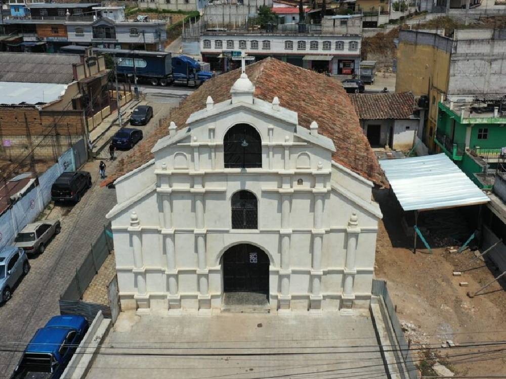 Cultura apoyará proyecto de restauración de la Iglesia de San Sebastián de San Cristóbal Totonicapán 