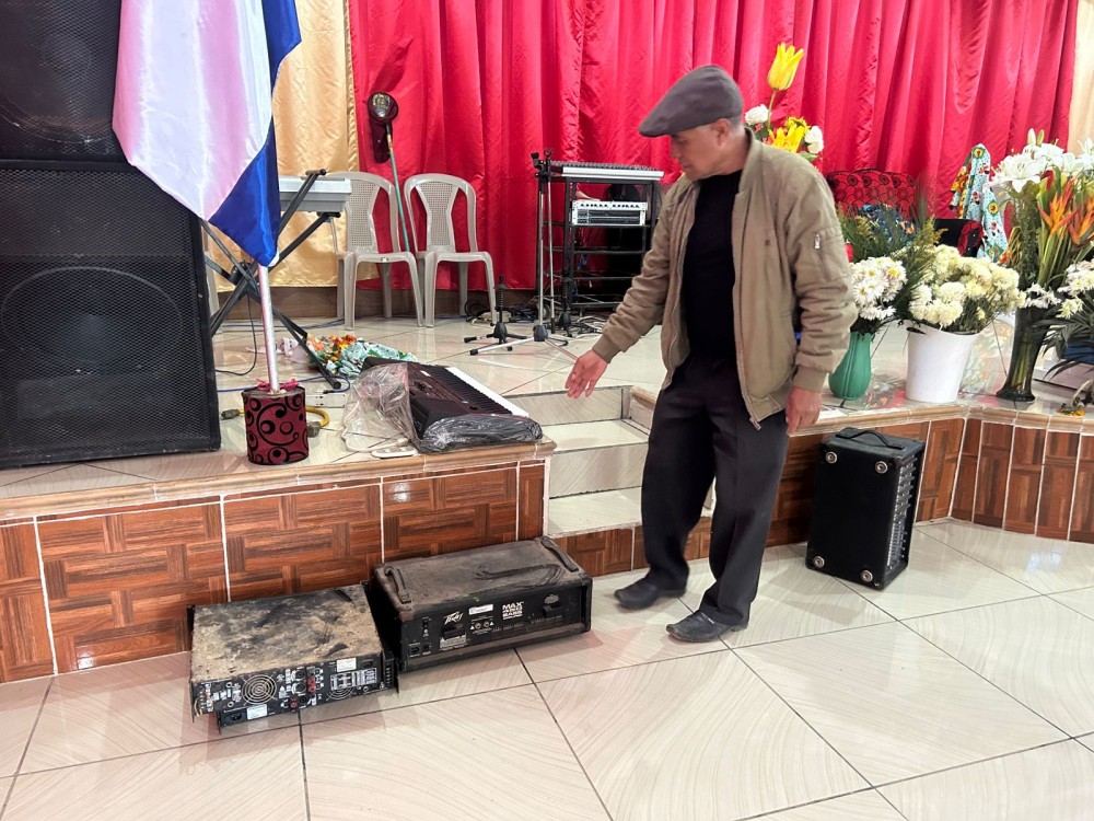 Delincuentes envenenan perros para perpetrar robo en Iglesia
