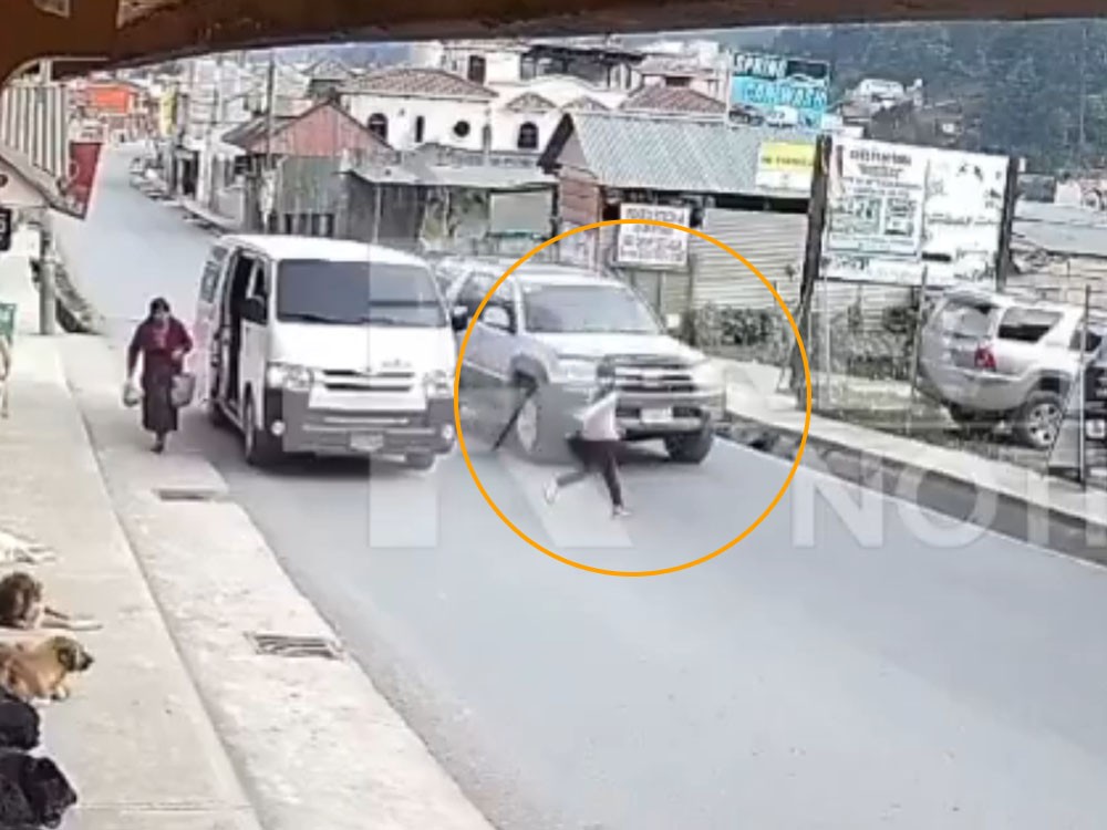 VIDEO | Descuido casi le cuesta la vida a una niña