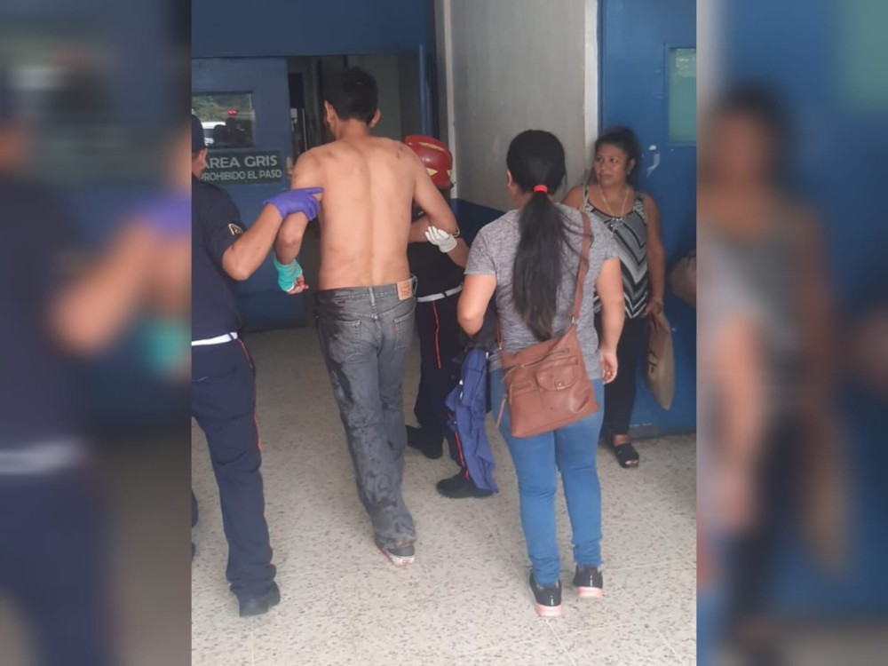 Durante una riña, un hombre resultó herido por arma blanca 