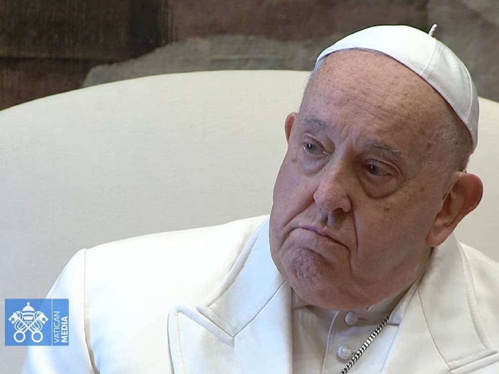 El papa Francisco sufre crisis “repentina” de broncoespasmo en su día 15 en el hospital