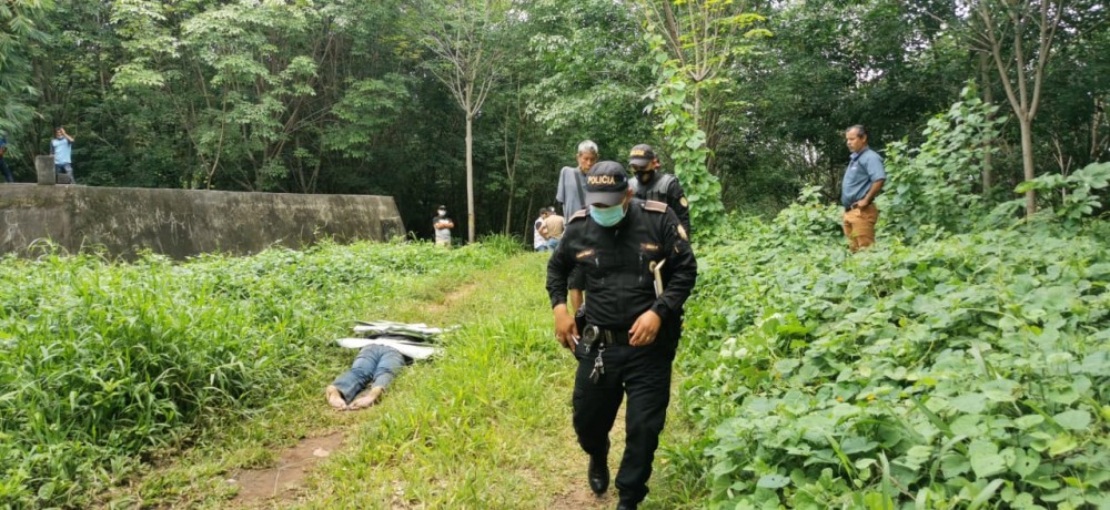 En la finca La Esperanza fue localizado don balazos en la cabeza 