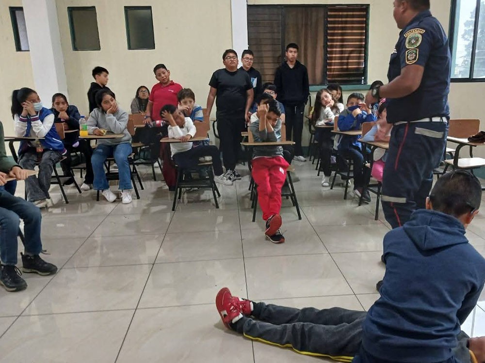 Formación de Brigada Infantojuvenil continúa en estación de Bomberos Municipales Departamentales