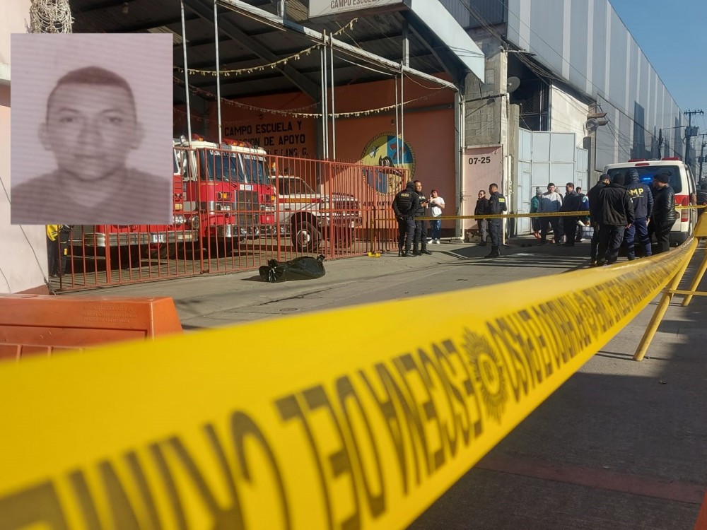 Hombre no llega a su cita médica y muere frente a la estación de Bomberos Voluntarios de Xela 