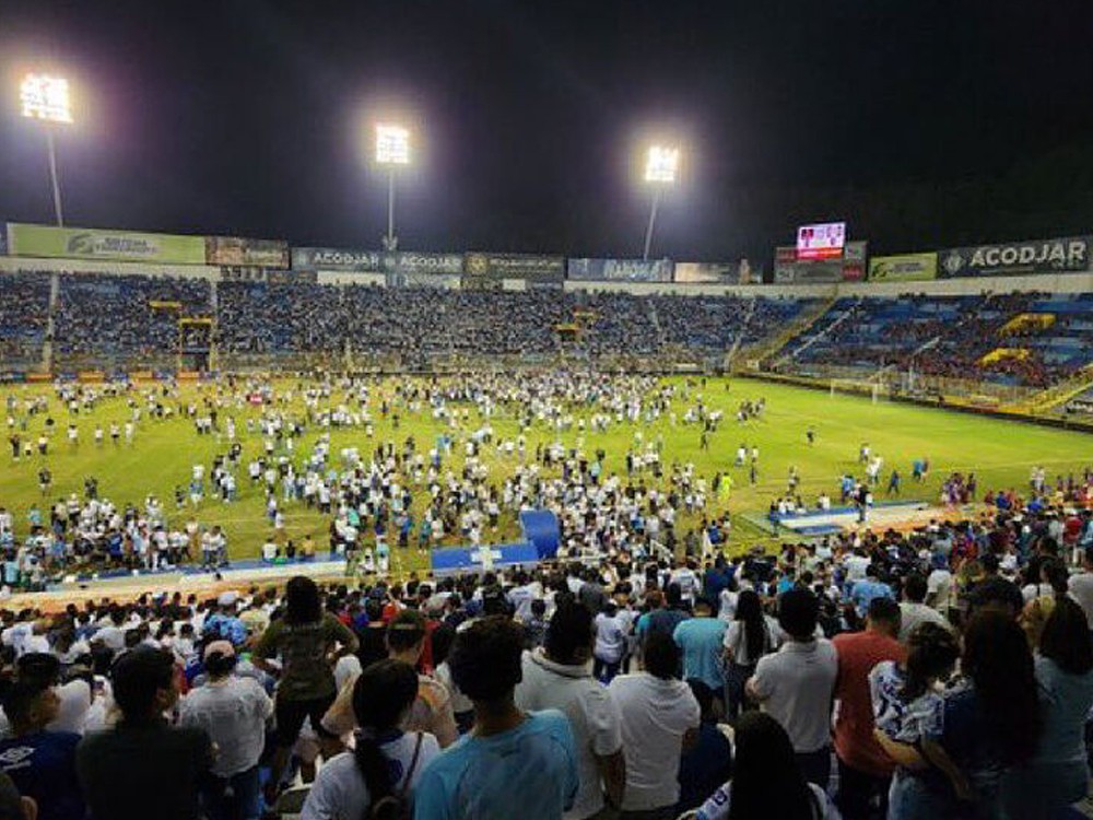 La FIFA anuncia la llegada de una misión a El Salvador para evaluar seguridad en estadios