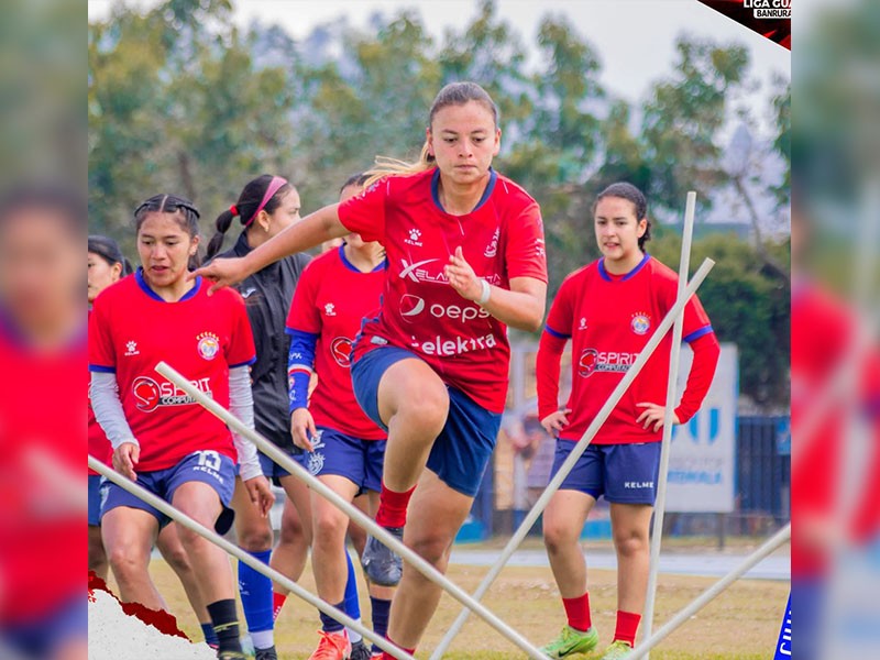 VIDEO | La final del fútbol femenino deberá esperar para conocer a las próximas campeonas.