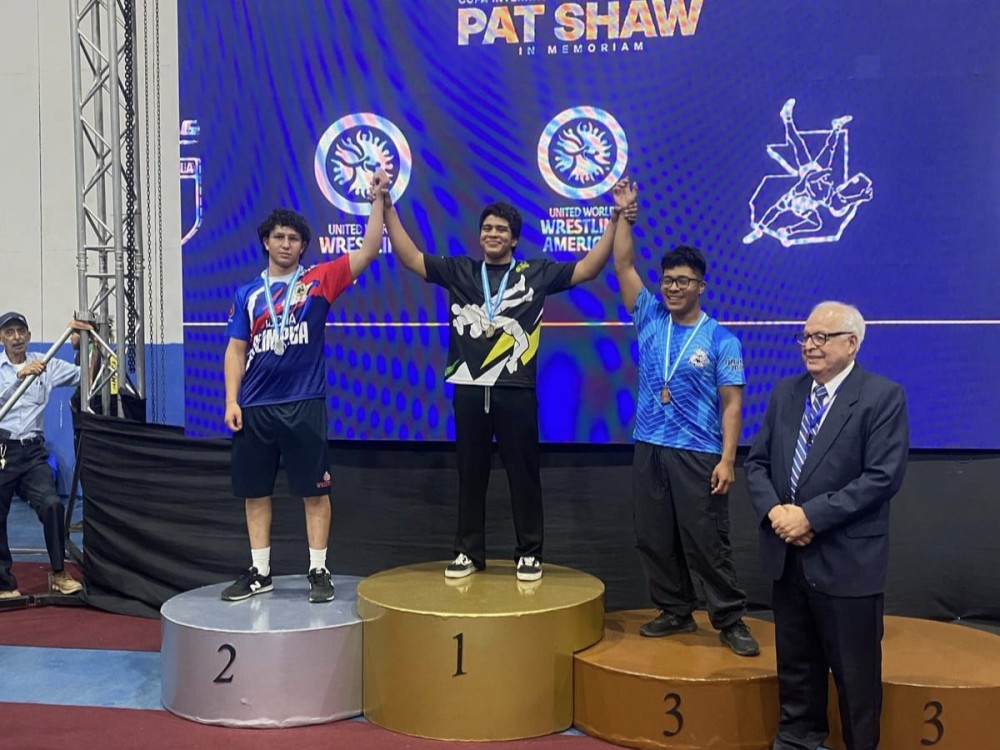 La selección de lucha de Xela logra seis medallas en la copa internacional Pat Shaw