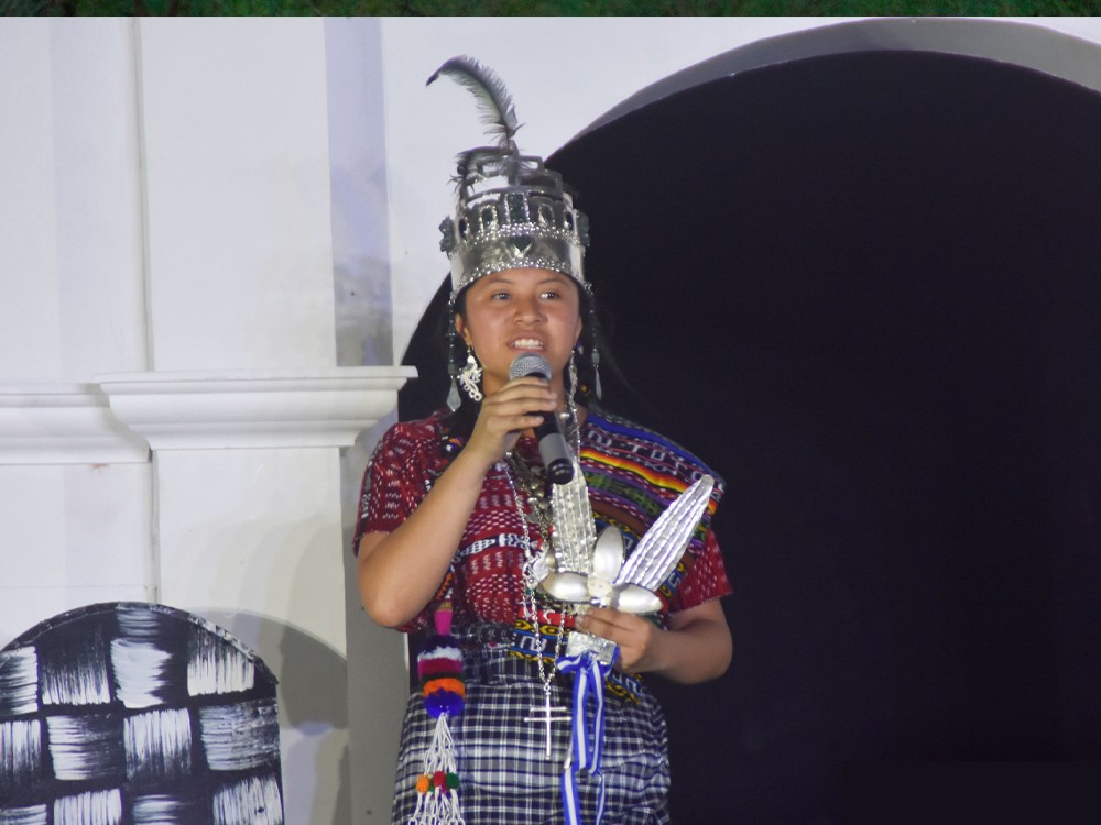 Madelyn Miranda Toyom Canastuj de Totonicapán electa como Rabin Ajaw