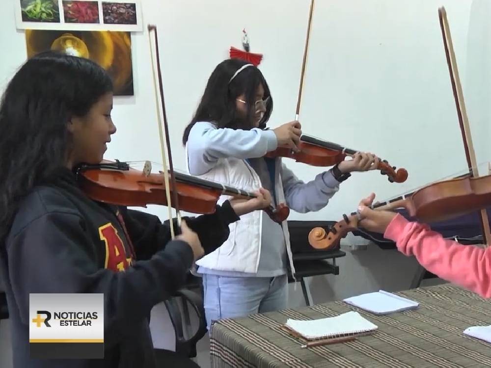 VIDEO: Más de 200 niños y adolescentes participaron en cursos vacacionales del Centro Cultural Efraín Recinos 