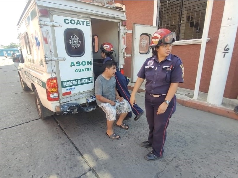 Menor de edad no respetó señal de alto y causó colisión