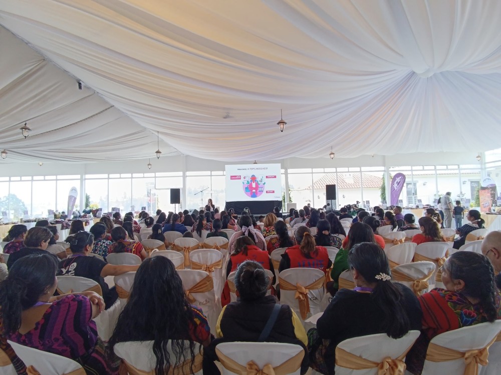 Mujeres emprendedoras del occidente se fortalecen en el Congreso Emprendedora Exitosa 2025