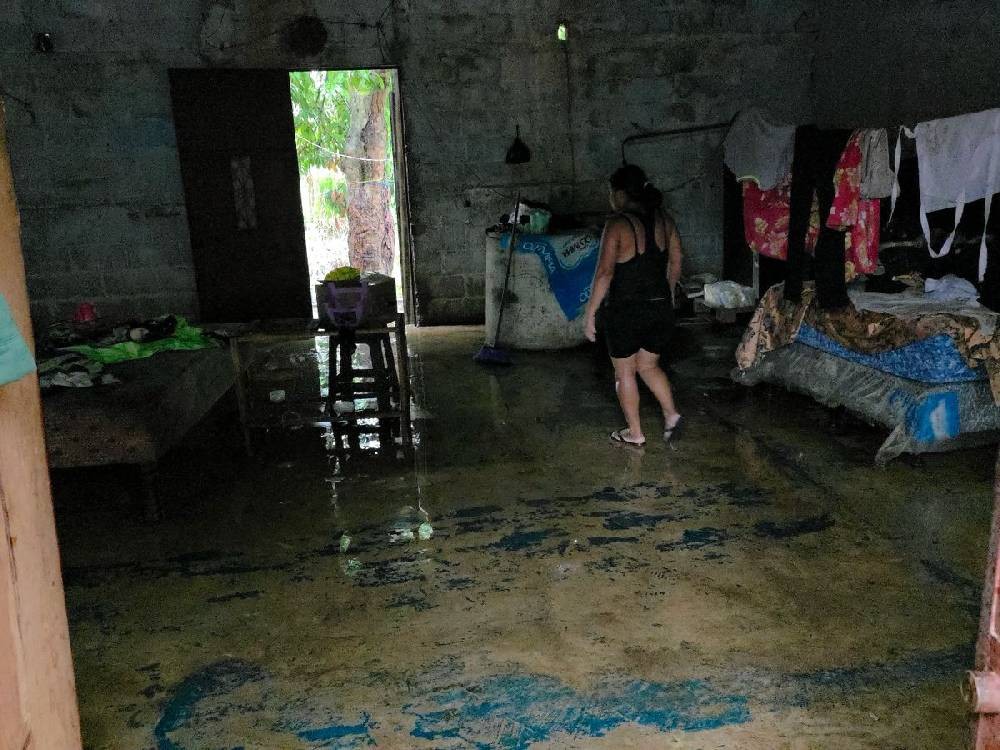Primeras lluvias del invierno afectan a familias de Mazatenango