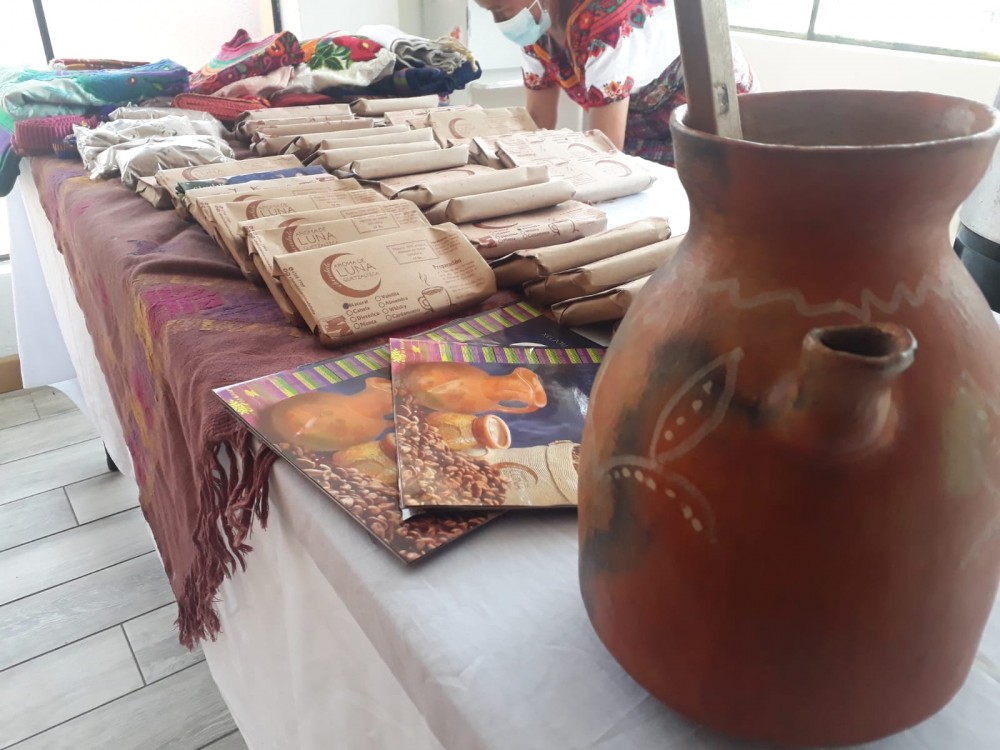 Promueven artesanías en Xela