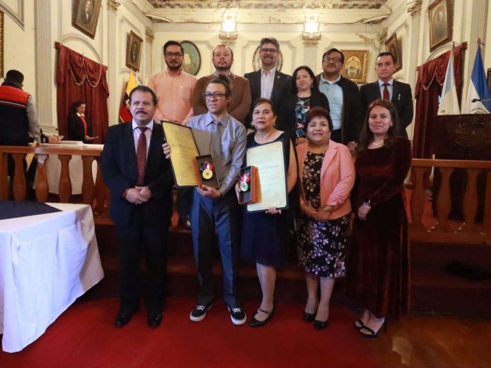 Reconocen a nuevos embajadores culturales por sus logros dentro y fuera del país 