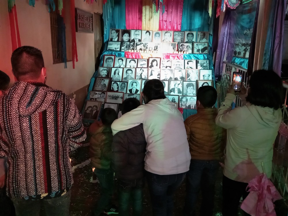 Vecinos de Chiantla inician colorida tradición para recordar a los muertos