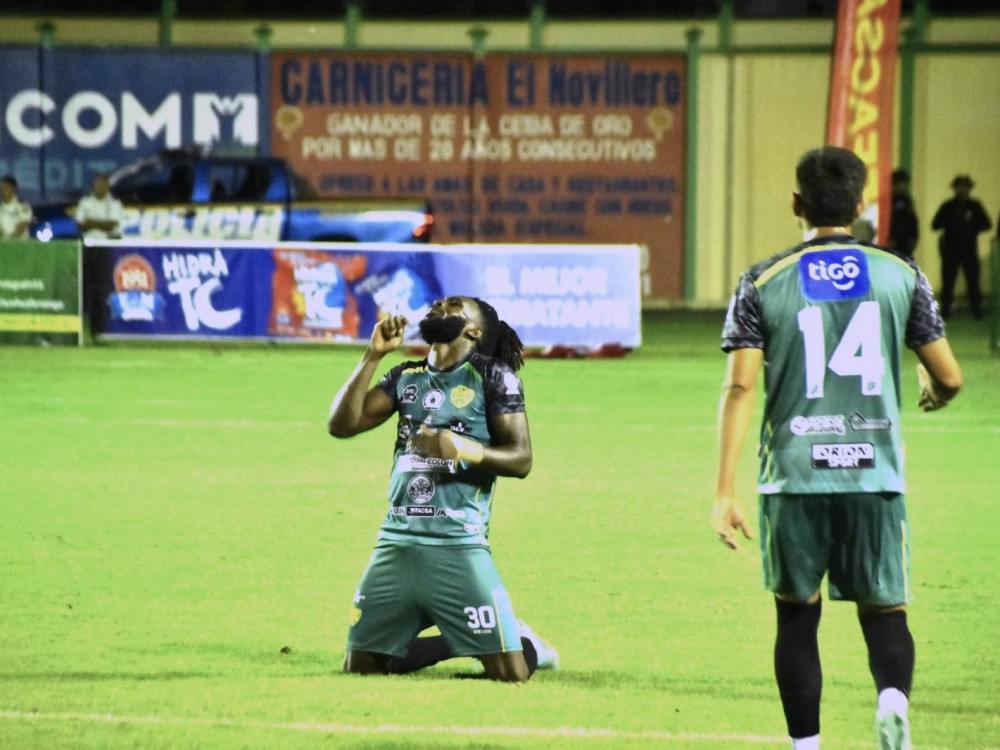 Xinabajul Huehue rompe mala racha y obtiene su primera victoria