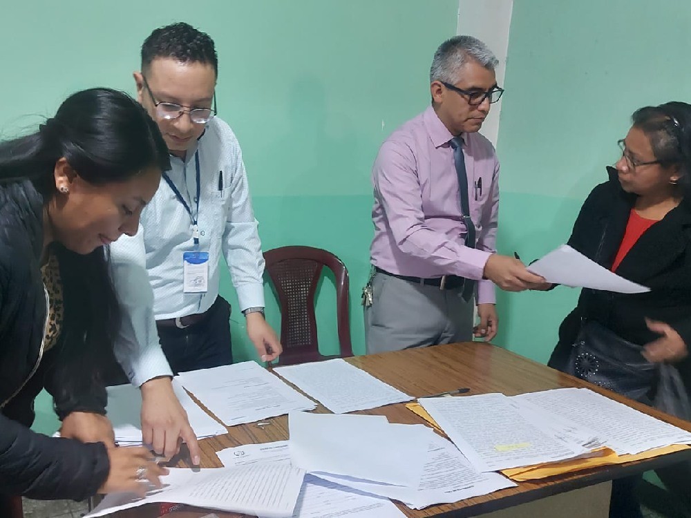 214 maestros a nivel departamental firmarán contratos con el Mineduc