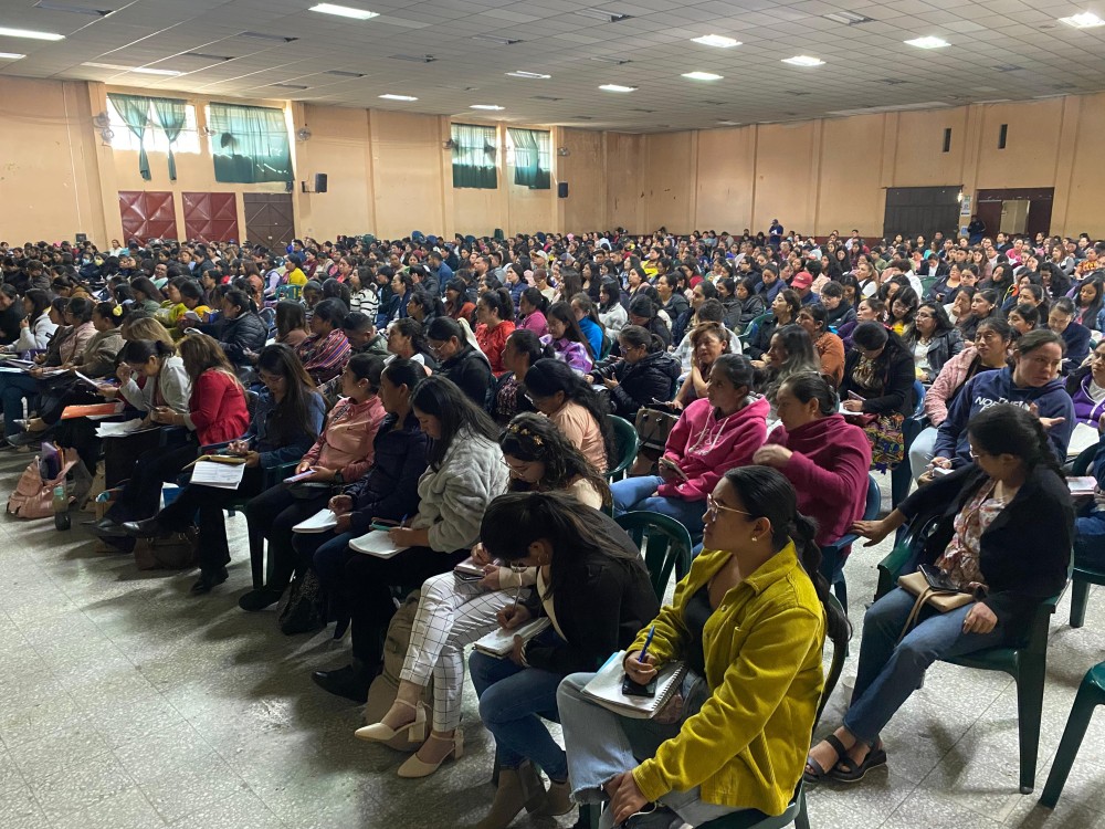 347 puestos docentes son habilitados para el departamento de Quetzaltenango