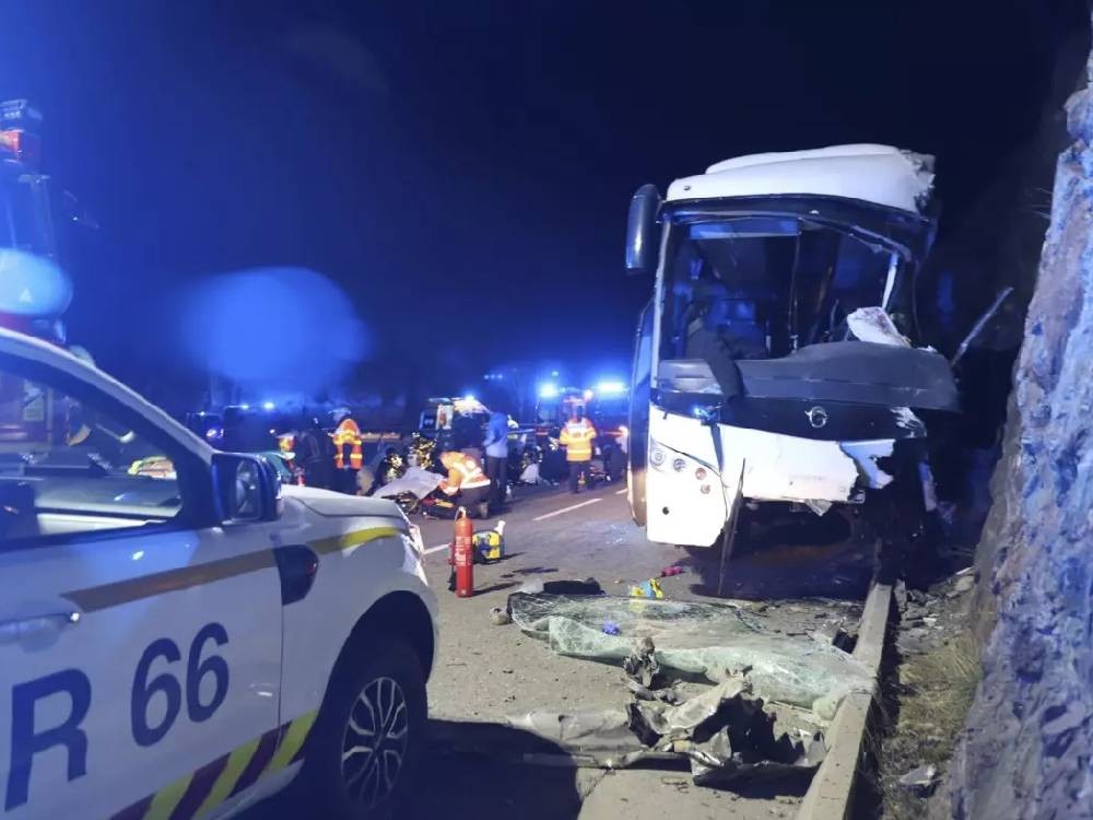 Accidente de autobús en Francia deja 32 colombianos heridos y dos fallecidos