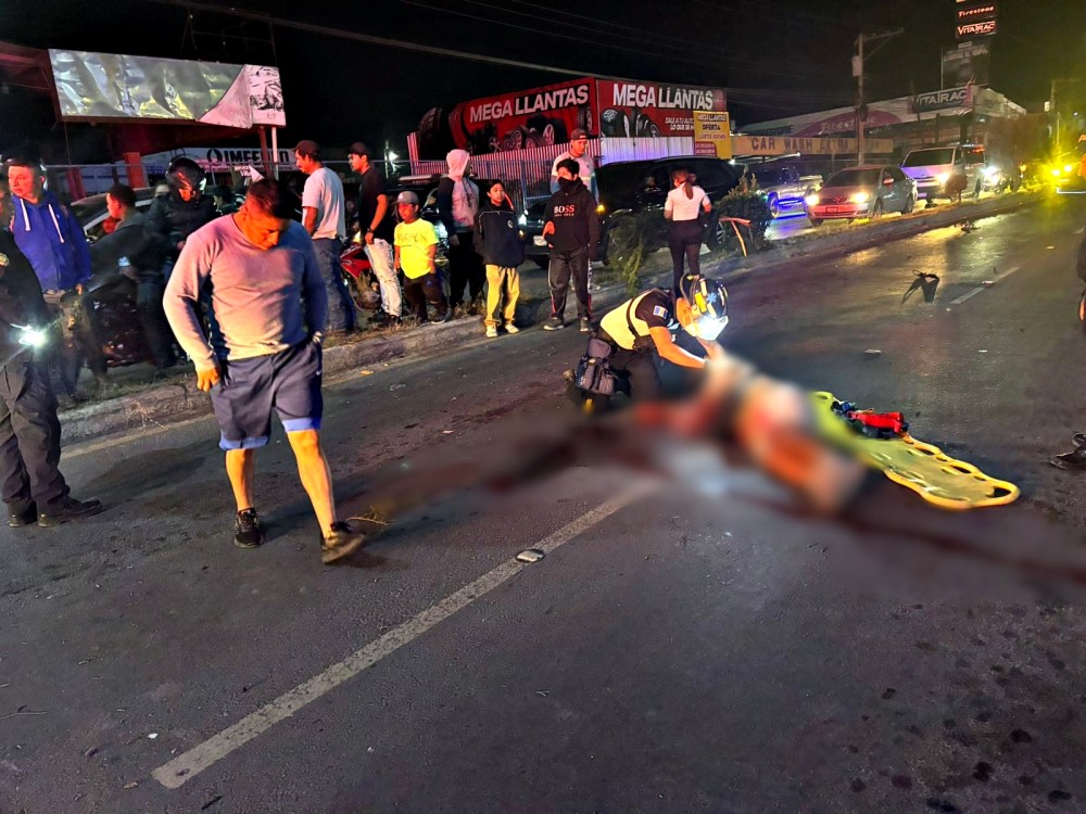 VIDEO | Accidente en la zona 11 de Huehuetenango deja un fallecido y un herido grave