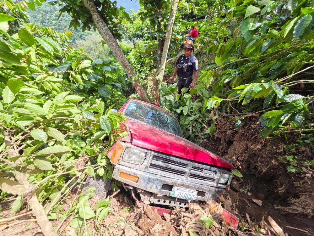 Accidente en Suchitepéquez,  deja dos heridos tras desperfecto mecánico de vehículo recién comprado