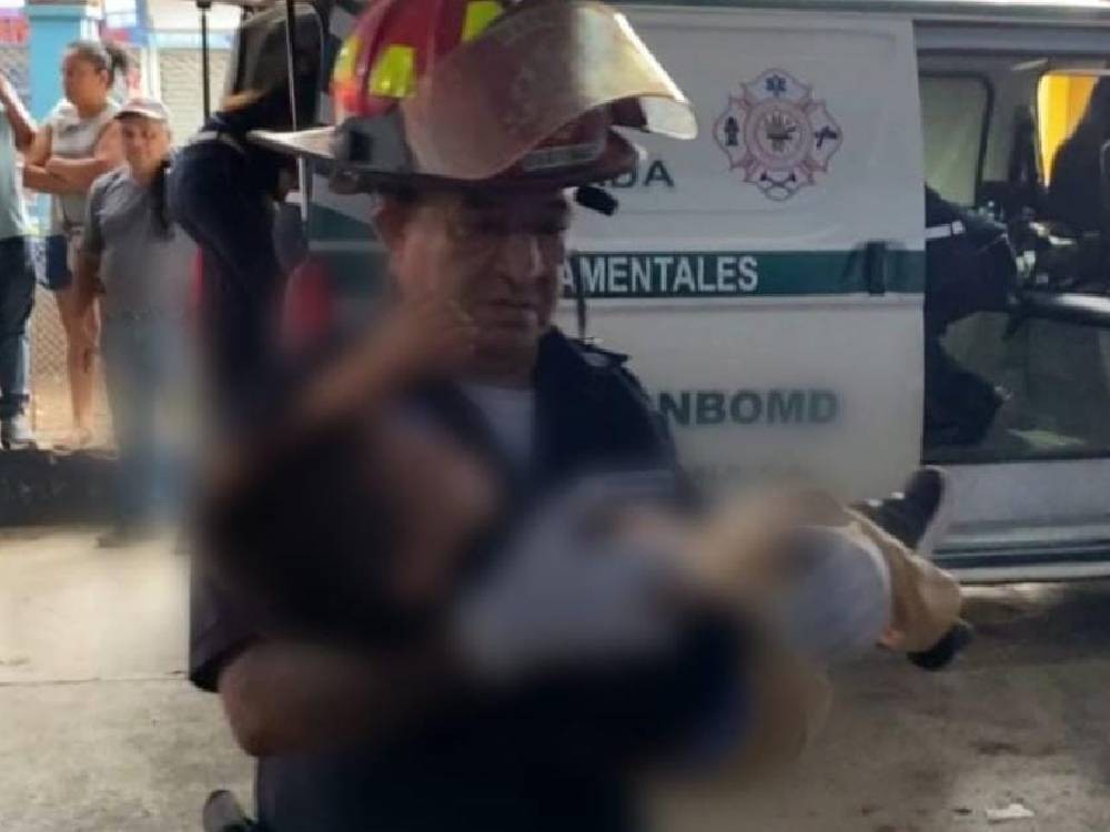 Accidente vial deja siete heridos, entre ellos, cuatro niños