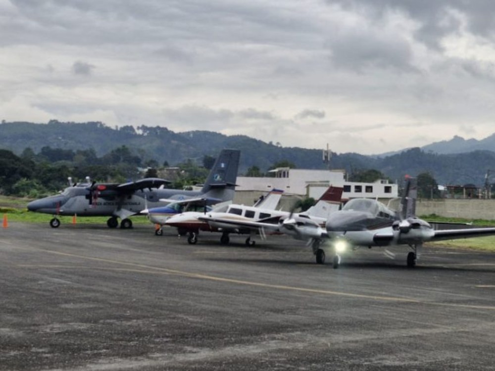 Aeródromo de Cobán registra mejoras y un aumento del 63 % en flujo de usuarios