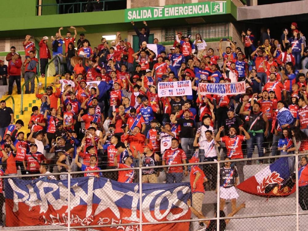 Afición de Xelajú llevó la alegría al CEMPRO: más de 2 mil 500 superchivos vieron el triunfo en la Copa