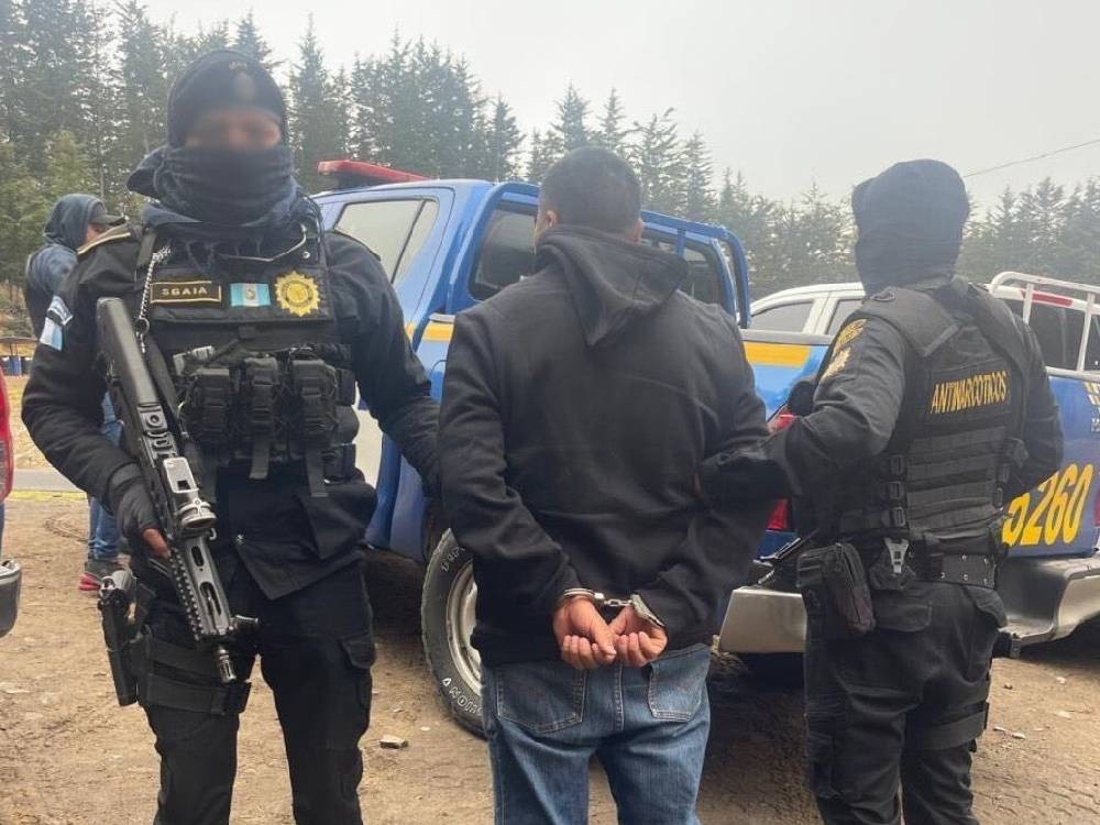 Agentes de la PNC son detenidos por trata de migrantes