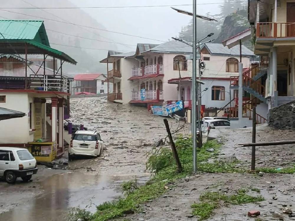 Al menos 95 muertos y cientos de desaparecidos tras una violenta riada entre Nepal y Tíbet