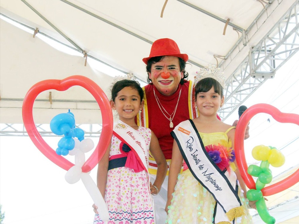 "Alegrín" celebra 37 años de trayectoria artística en Mazatenango