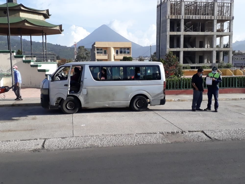 Alertan a pilotos de autobuses para que cumplan con medidas sanitarias