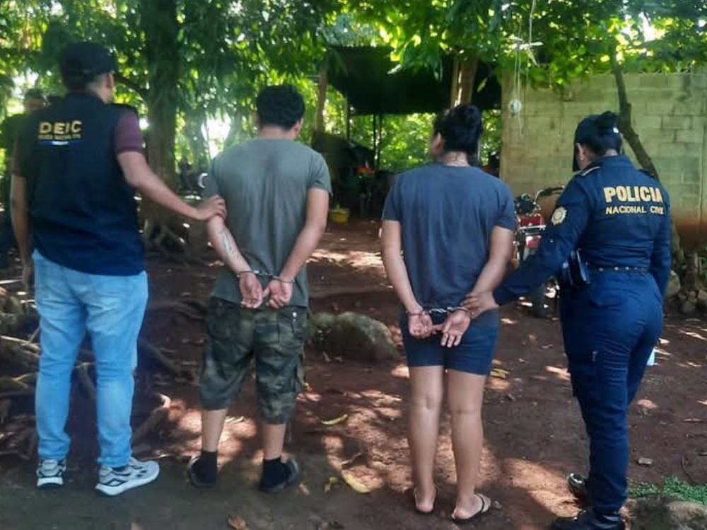 Allanamientos en Génova deja a dos personas detenidas 
