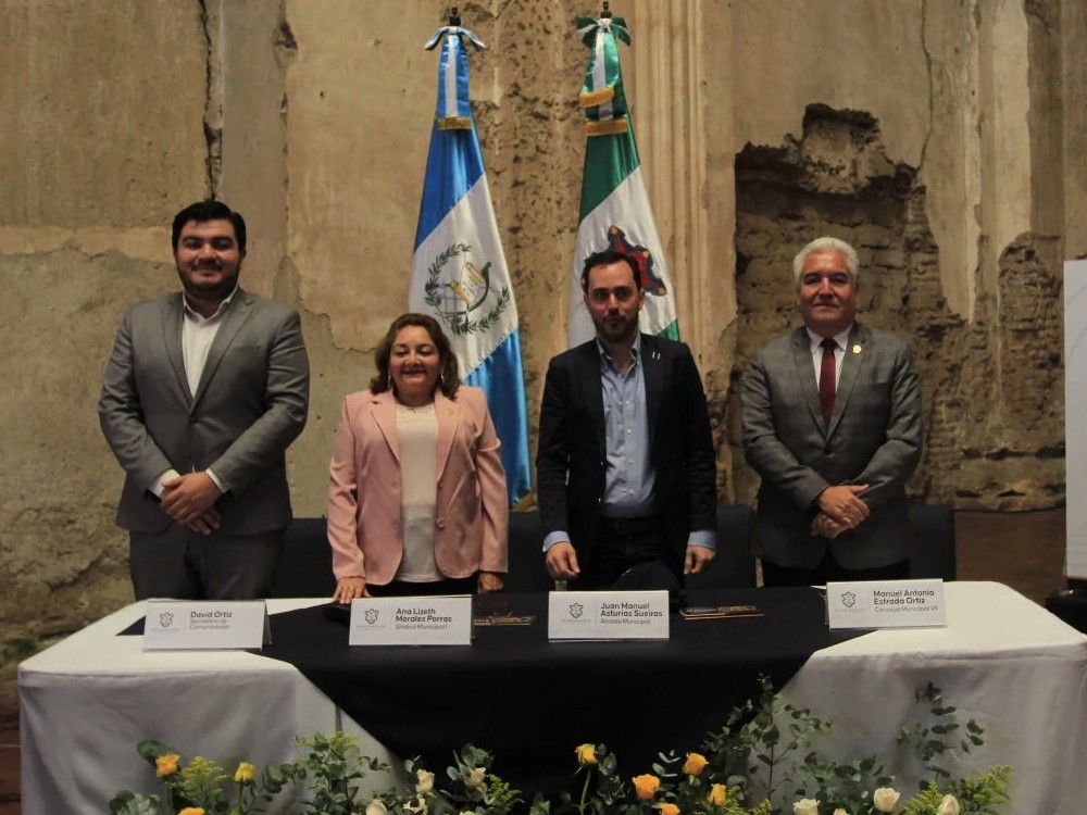 Anuncian actividades en el marco de los 500 años de fundación de la ciudad de Santiago