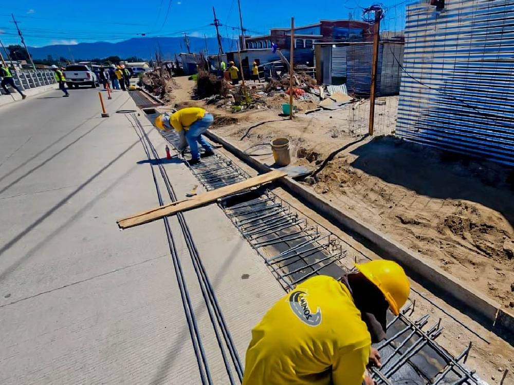Anuncian cierre temporal de un carril en paso a desnivel 