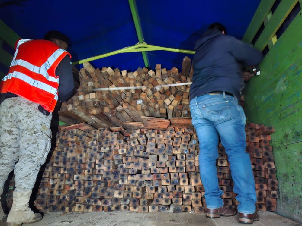 Capturan a presuntos traficantes de madera y a un hombre señalado de asesinato