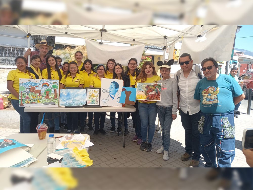 Artistas pintan para promover la inclusión 