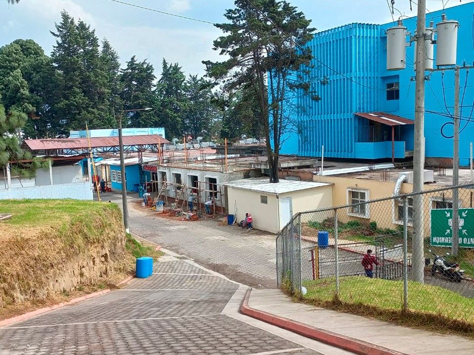 Así avanzan los trabajos de remodelación de emergencia del Hospital Regional de Occidente 