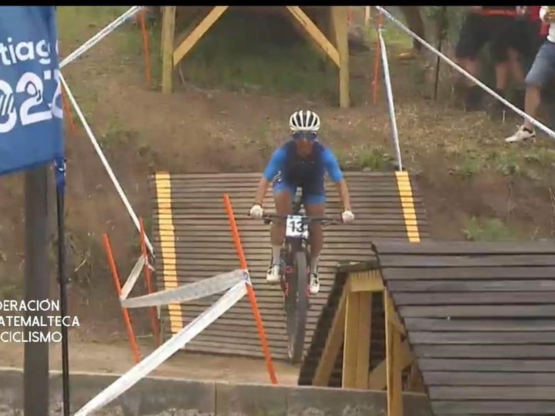 Así fue la competencia de la quetzalteca Flory de León en Chile 