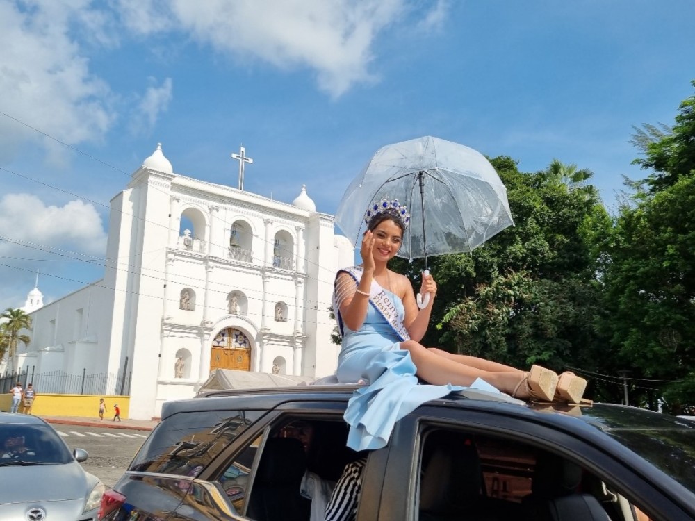 Así recibió Suchitepéquez a la Reina Nacional de las Fiestas de Independencia