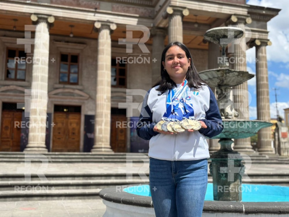 Astrid Santos, figura del billar deportivo, regresa a Xela con seis medallas de Juegos Centroamericanos 