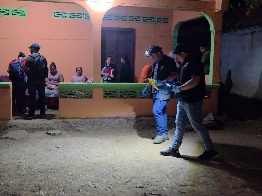 Ataque armado deja una mujer fallecida y dos heridos de gravedad