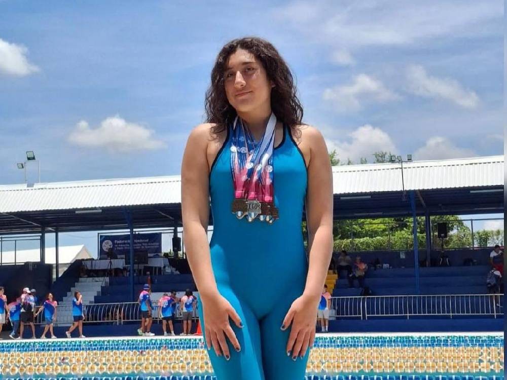 Atleta quetzalteca es seleccionada para programa universitario en Estados Unidos 